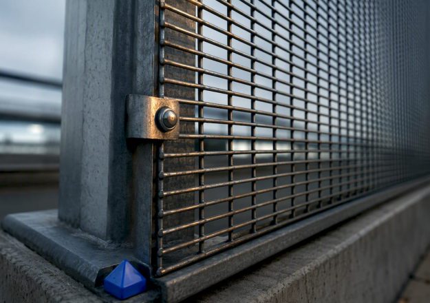 Stop Early Failures: Anti Climb Fence Specs for Facilities, 358 Style